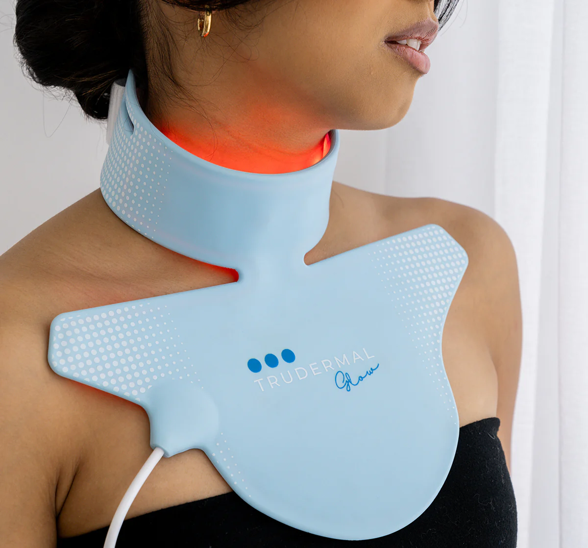 Trudermal LED Neck & Décolletage Mask - Image 2